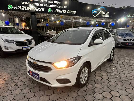 CHEVROLET ONIX 1.0 MPFI LT 8V FLEX 4P MANUAL CHEVROLET ONIX 1.0 MPFI LT 8V FLEX 4P MANUAL